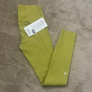 Lululemon Fast and Free size 2  25’